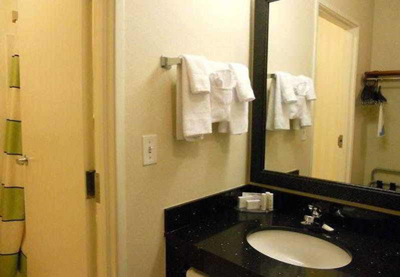 Fairfield Inn By Marriott Loveland Fort Collins Екстер'єр фото